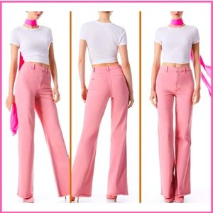 Gorgeous Alice+Olivia Rose Pink Coin Pocket Jeans